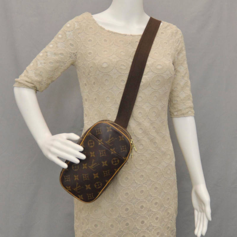 Authentic Louis Vuitton Monogram Pochette - Classified ad - Jewelry - Watches - Accessories ...