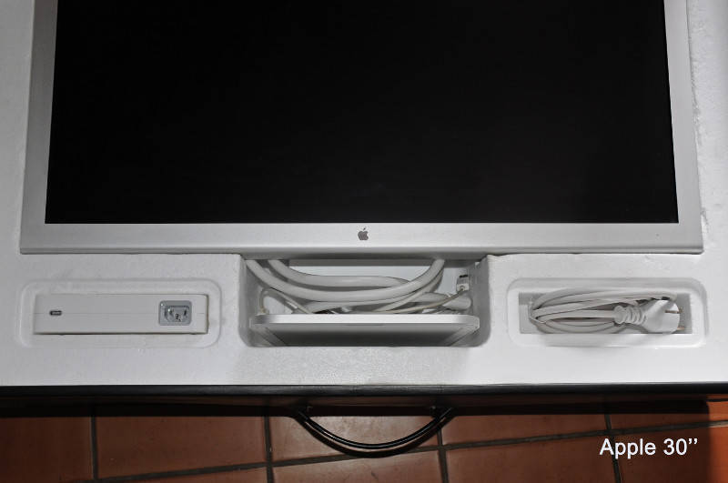Apple cinema display 30 inch 
