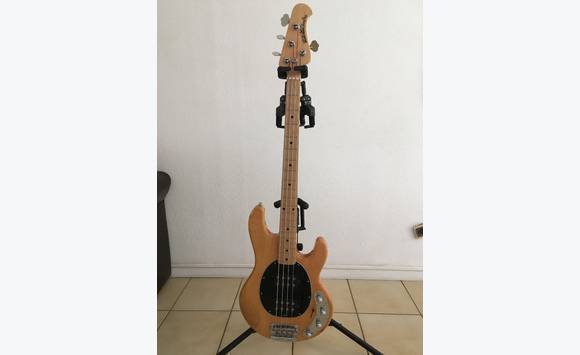 harga bass musicman stingray 4