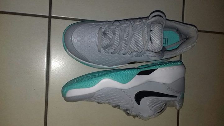 paire de chaussures nike paire de chaussures nike