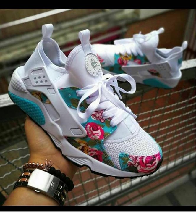 nike huarache ladies