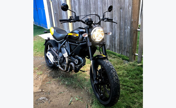 ducati scrambler motorbikes