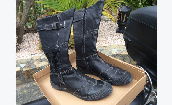 boots pataugas