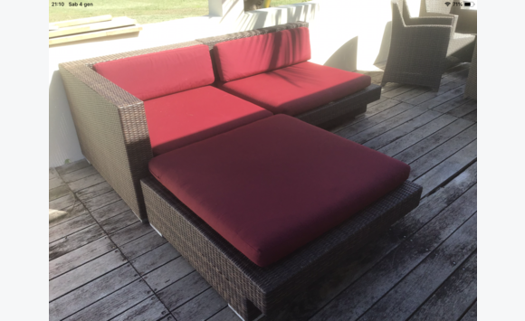 Outdoor Lounge With Waterproof Cushions