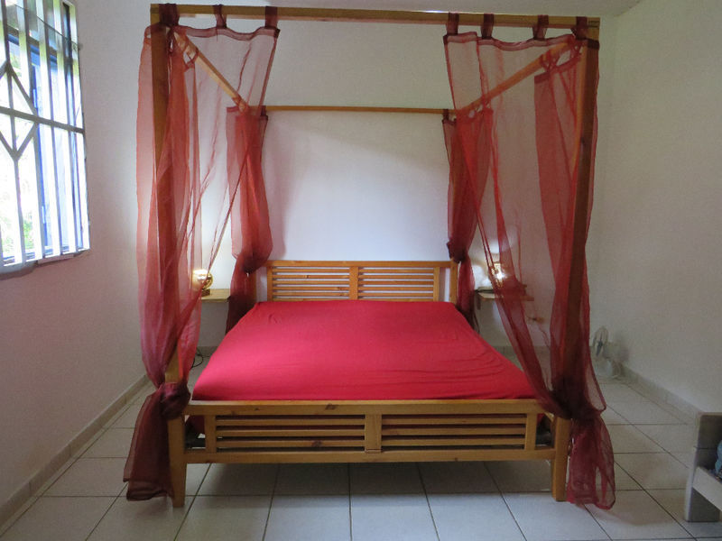 Beau Lit Baldaquin Deux Places Meubles Et Decoration Guyane Cyphoma