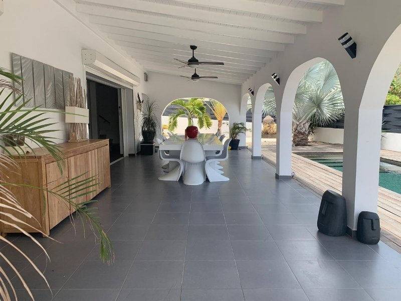 Villa grandcase Sales House Saint Martin • Cyphoma