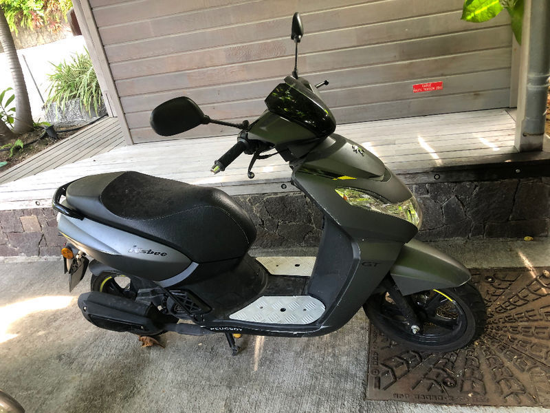 Scooter peugeot 50cc new condition - Motorbikes, scooters & quads Saint  Barthélemy • Cyphoma